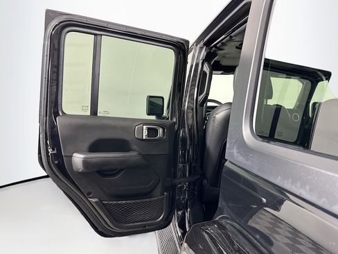 Used 2023 Jeep Wrangler Unlimited Sahara w/ Cold Weather Group AWD/4WD image 26