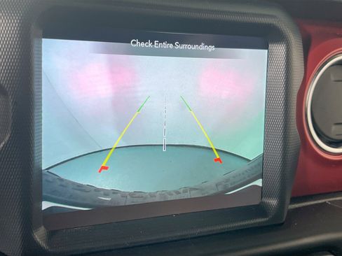 Used 2022 Jeep Wrangler Unlimited Rubicon w/ LED Lighting Group image 14