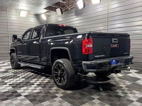 Used 2019 GMC Sierra 2500 Denali w/ Duramax Plus Package image 7