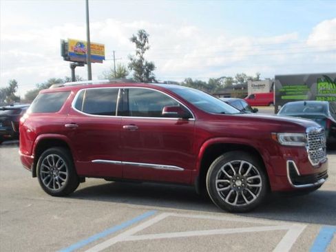 Used 2020 GMC Acadia Denali w/ Technology Package image 2