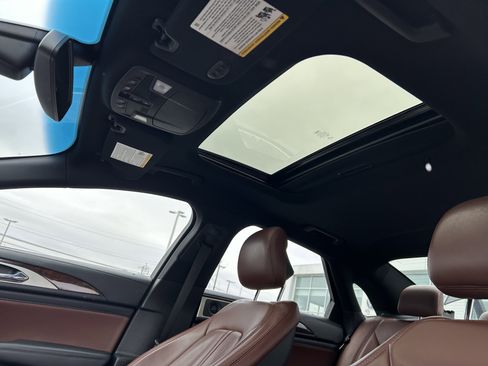 Used 2017 Lincoln MKZ Reserve w/ Technology Package image 23