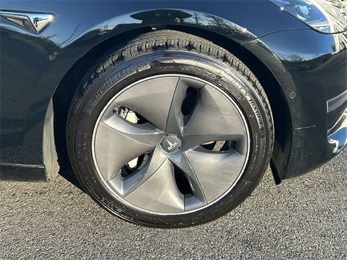 Used 2020 Tesla Model 3 image 13