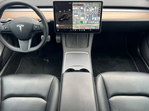 Used 2023 Tesla Model 3 Performance image 4