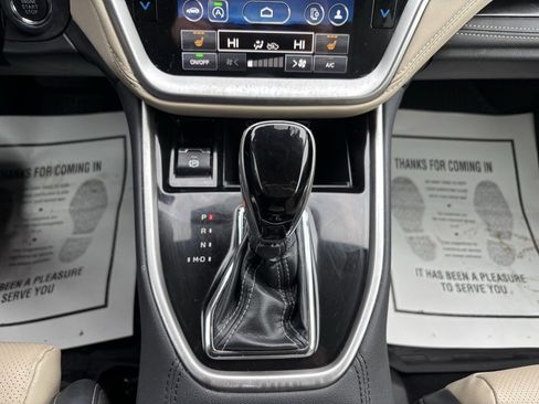 Used 2023 Subaru Outback Limited image 15