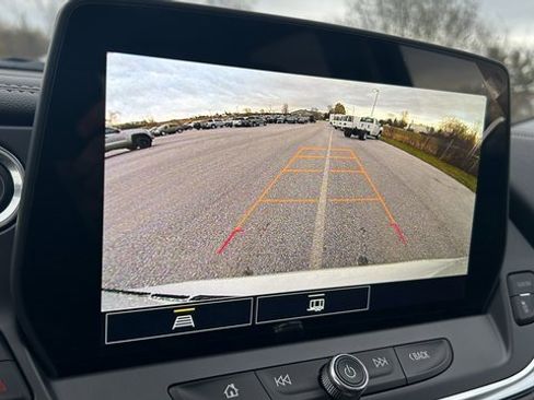 New 2025 Chevrolet Blazer LT w/ Midnight/Sport Edition image 24