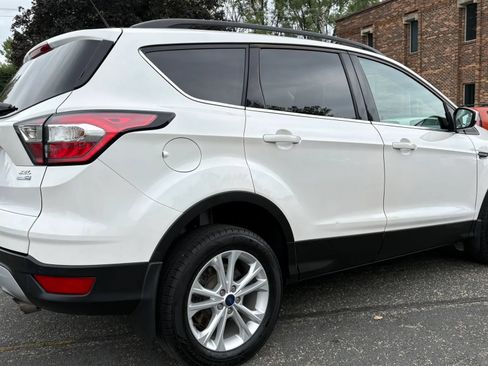 Used 2018 Ford Escape SEL w/ Ford Safe & Smart Package AWD/4WD image 11