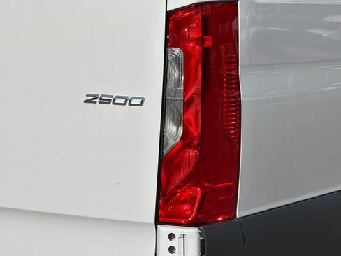 New 2025 Mercedes-Benz Sprinter 2500 image 14