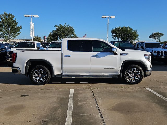 Used 2025 GMC Sierra 1500 SLT AWD/4WD image 4