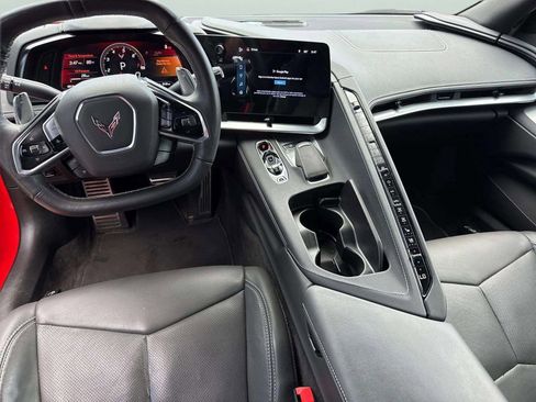 Used 2024 Chevrolet Corvette Stingray Preferred Conv w/ Battery Protection Package RWD image 4