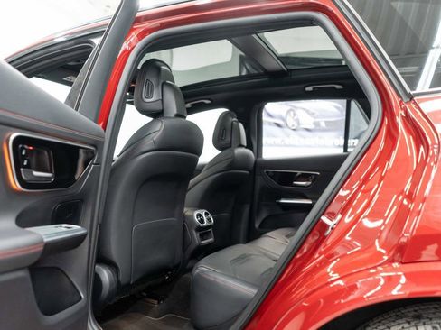 Used 2025 Mercedes-Benz GLC 43 AMG 4MATIC image 34