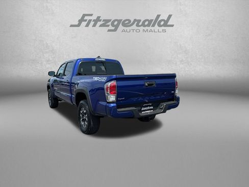 Used 2022 Toyota Tacoma TRD Off-Road w/ TRD Premium Off Road Package AWD/4WD image 6
