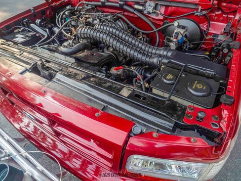 Used 1995 Ford Bronco XLT image 21