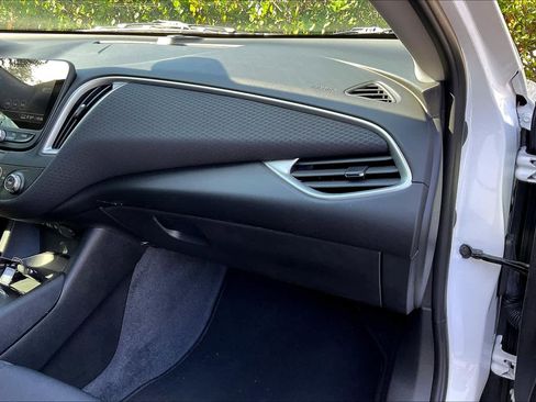 Certified 2022 Chevrolet Malibu RS image 15