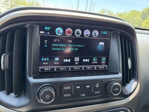 Used 2018 Chevrolet Colorado Z71 AWD/4WD image 27