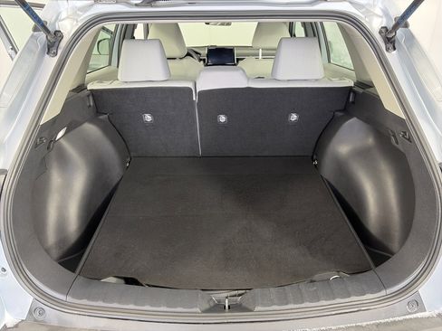 Used 2023 Toyota Corolla Cross L image 14