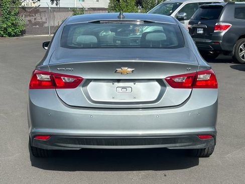 Used 2025 Chevrolet Malibu LT FWD image 6