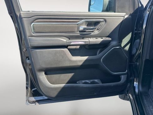 Used 2025 RAM 1500 Laramie AWD/4WD image 26