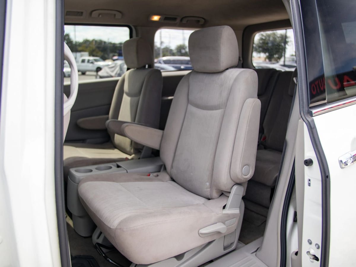 Used 2017 Nissan Quest SV FWD image 24