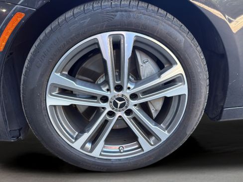 Used 2022 Mercedes-Benz E 350 Sedan image 32