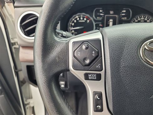 Used 2018 Toyota Tundra Limited image 22