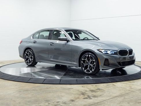 Certified 2025 BMW 330i xDrive Sedan w/ M Sport Package image 4