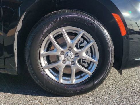 New 2026 Chrysler Pacifica Select FWD image 11