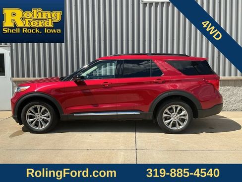 Used 2024 Ford Explorer XLT w/ Equipment Group 202A AWD/4WD image 2