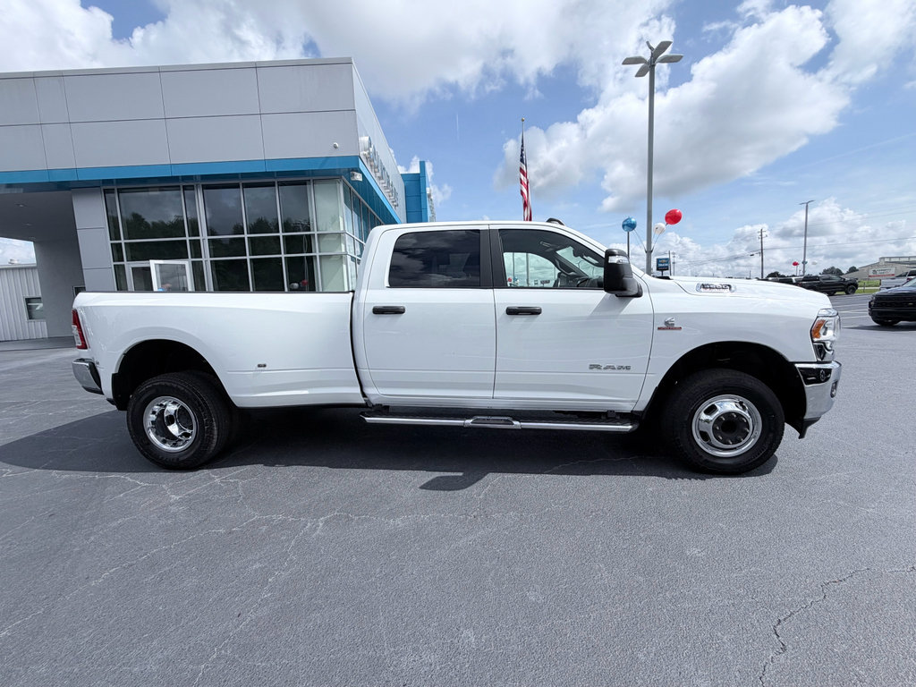 Used 2024 RAM 3500 Big Horn AWD/4WD image 4