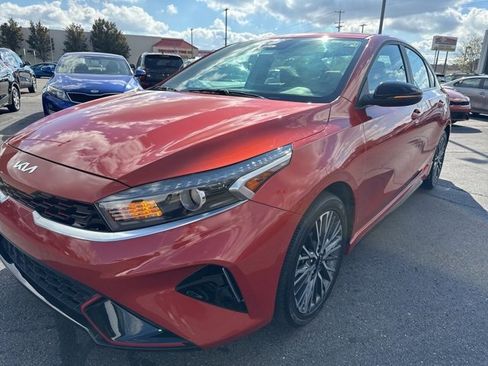 Used 2023 Kia Forte GT-Line image 3