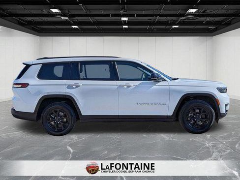 Certified 2024 Jeep Grand Cherokee L Altitude image 6