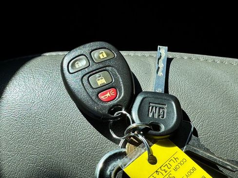 Used 2020 GMC Savana 3500 w/ Driver Convenience Package image 33