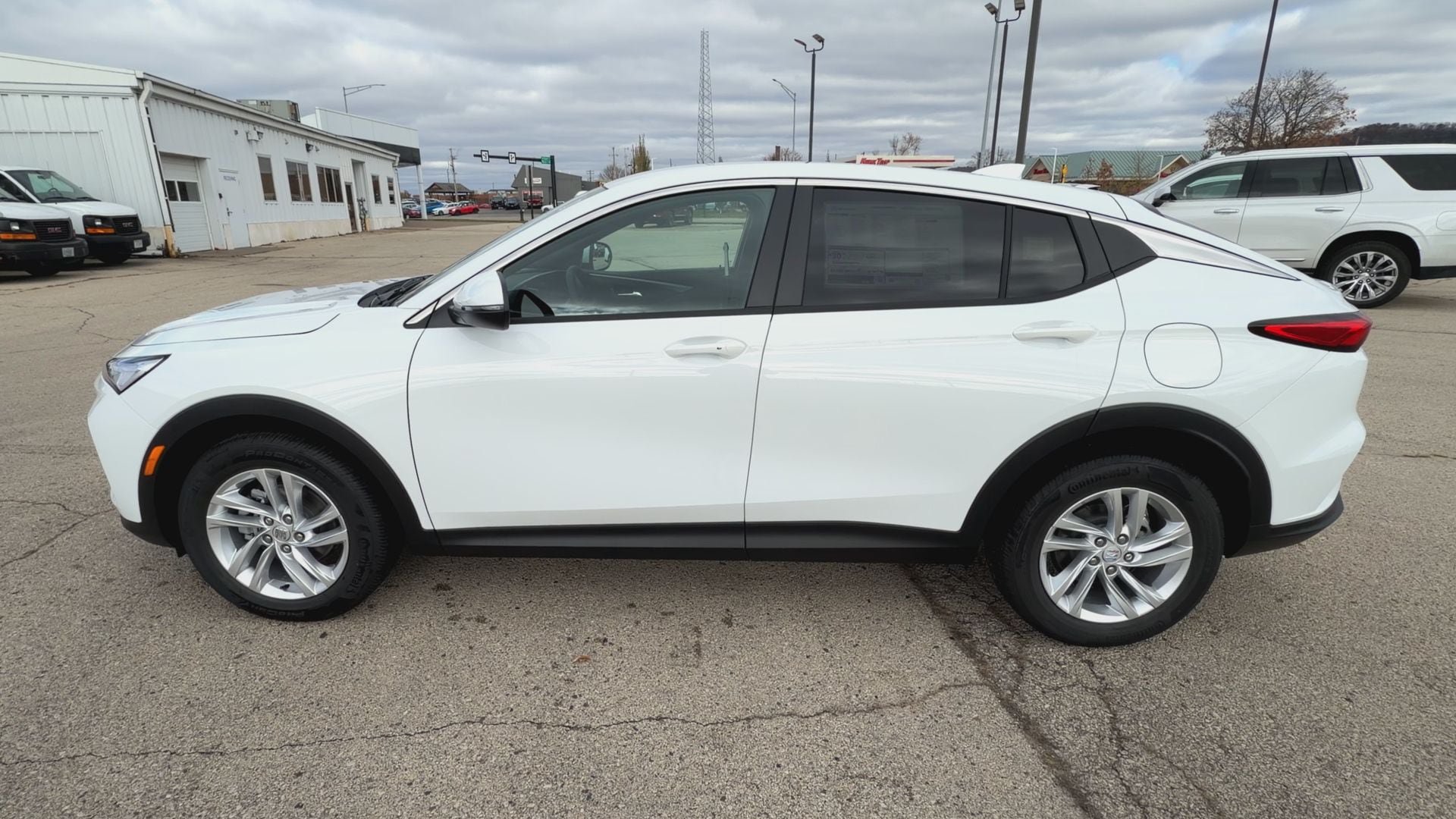 New 2026 Buick Envista Sport Touring w/ Convenience I Package FWD image 5