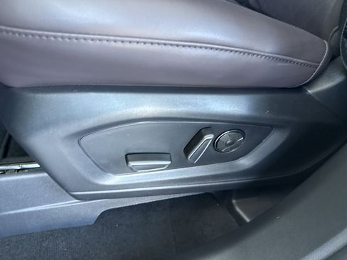 New 2026 Ford Explorer Platinum image 24