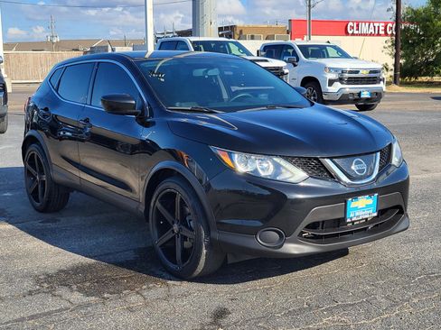 Used 2019 Nissan Rogue Sport S image 7