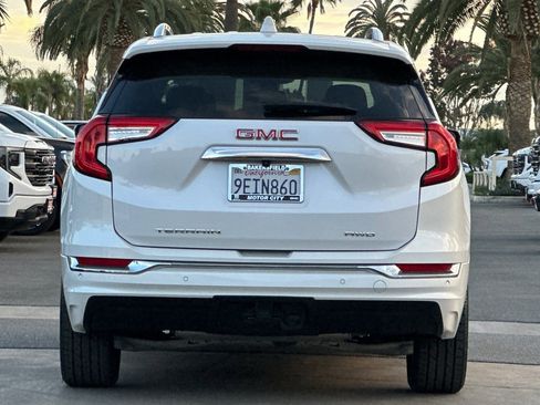 Certified 2022 GMC Terrain Denali image 5