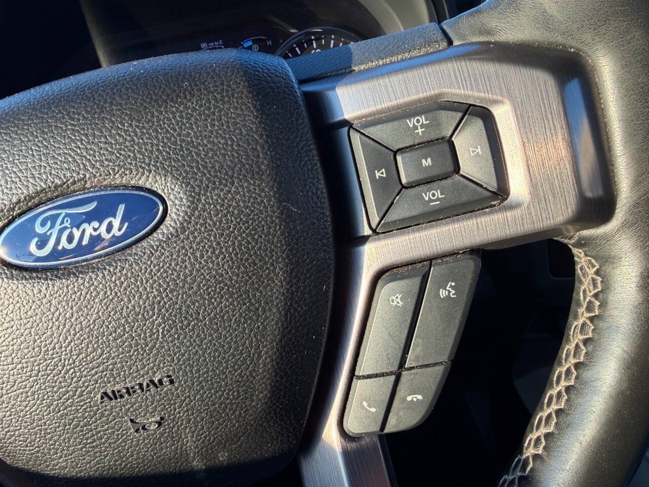 Used 2018 Ford Expedition Platinum RWD image 61