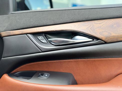 Used 2016 Cadillac Escalade ESV Luxury image 39