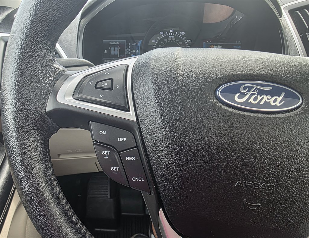 Used 2022 Ford Edge Titanium AWD/4WD image 24
