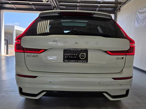 Used 2025 Volvo XC60 B5 Plus w/ Climate Package AWD/4WD image 4