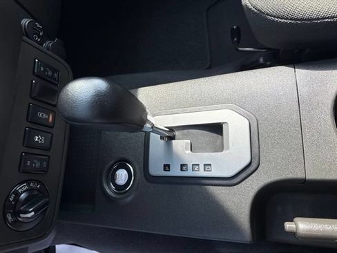 Used 2021 Nissan Frontier SV AWD/4WD image 16