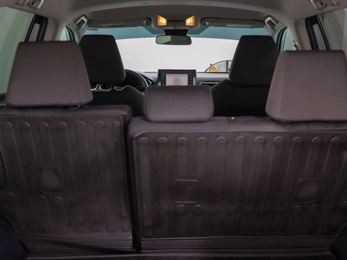 Used 2021 Toyota RAV4 XLE image 28