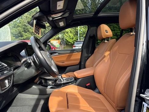 Used 2024 BMW X3 xDrive30i w/ Premium Package w/ZPA AWD/4WD image 5
