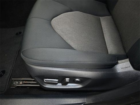 Used 2021 Toyota Camry LE image 13