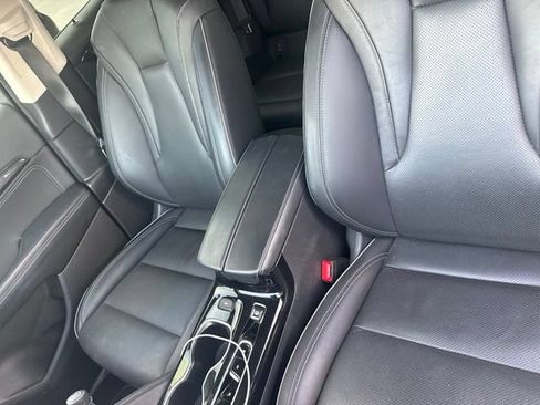 Used 2023 Buick Envision Essence FWD image 6