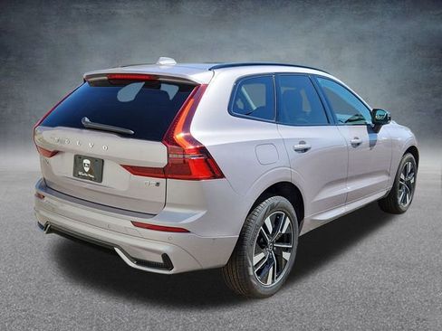 New 2026 Volvo XC60 B5 Plus w/ Climate Package image 7