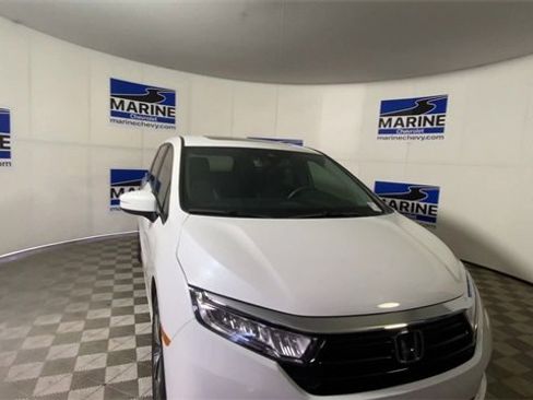 Used 2024 Honda Odyssey Touring image 4