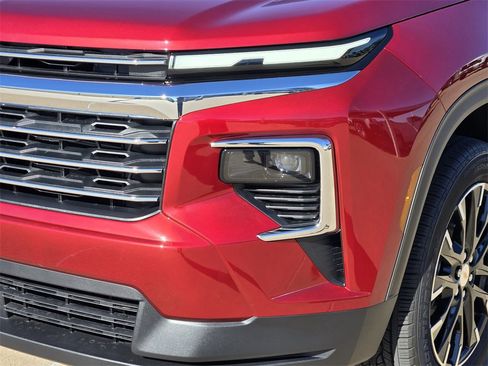 New 2026 Chevrolet Traverse LT w/ Sun and Wheel Package image 22