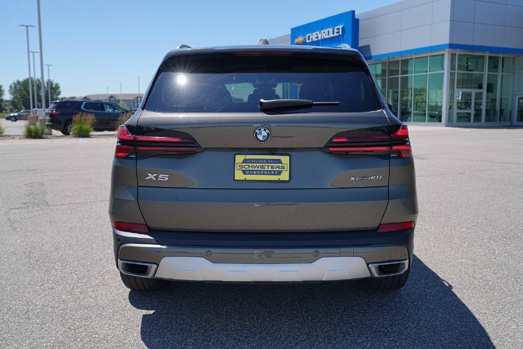 Used 2026 BMW X5 xDrive40i AWD/4WD image 8