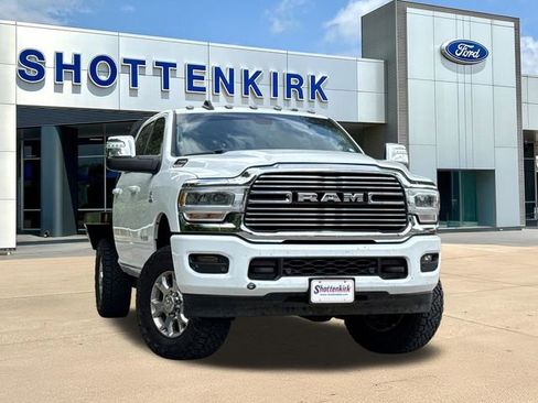 Used 2023 RAM 2500 Laramie AWD/4WD image 1