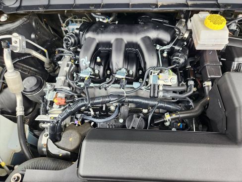 Used 2025 Nissan Pathfinder SV FWD image 20